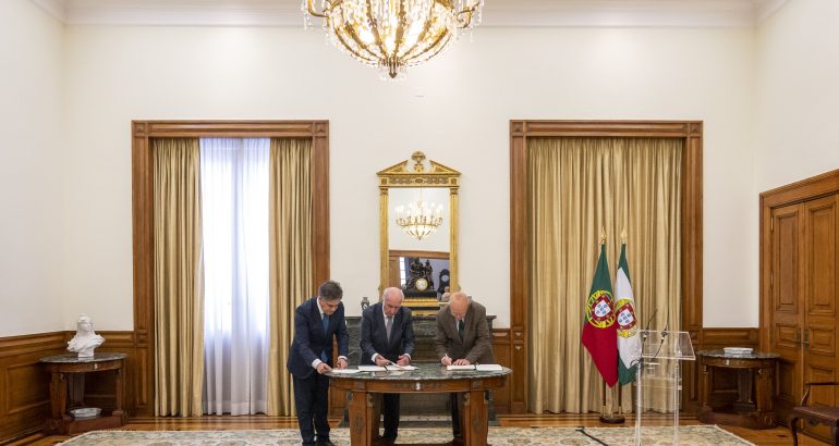 Autónoma assina protocolo de cooperação com a Assembleia da República